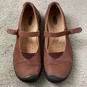 Keen Mary Jane Brown Size 10
